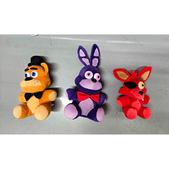 Funko Five Nights At Freddy's FNAF 2016 Plushes: Bonnie, Fazbear, Red Foxy‎ - Picture 1 of 7
